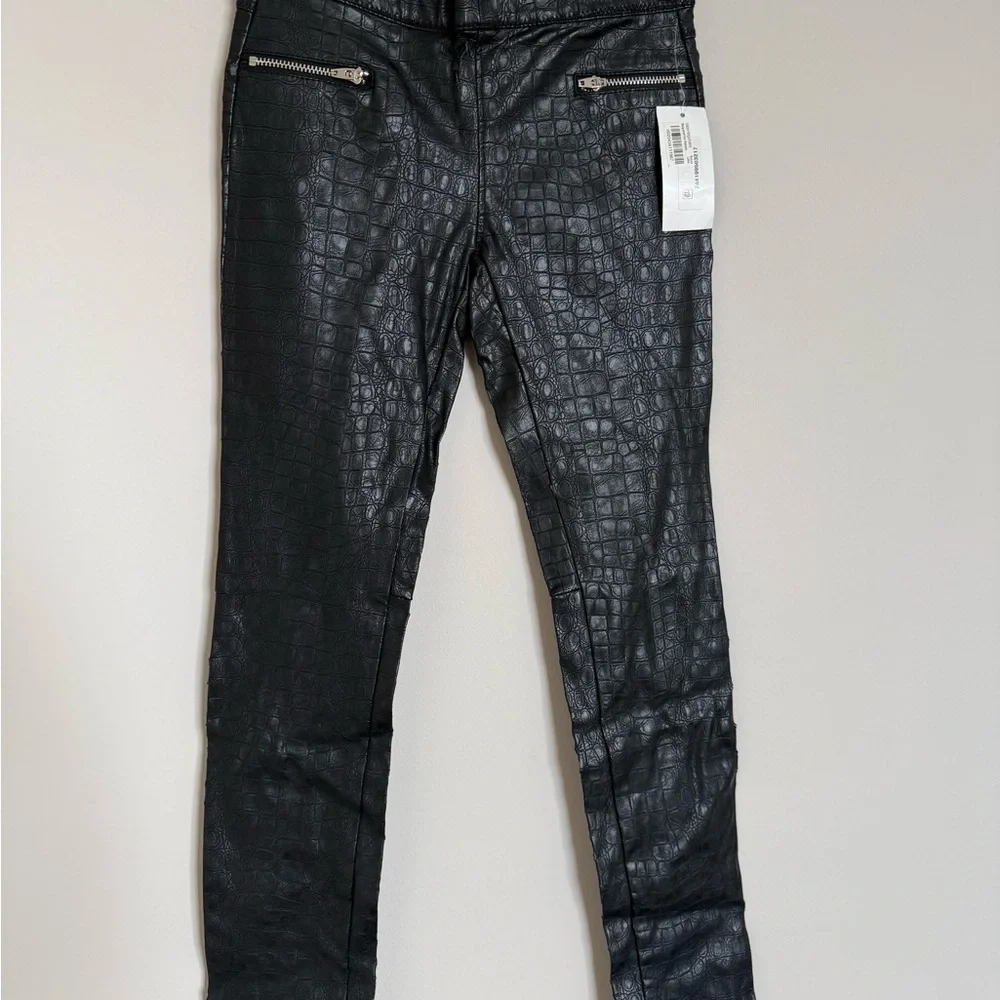 Blank NYC Croc Embossed Faux Leather Leggings Size 8 NWT